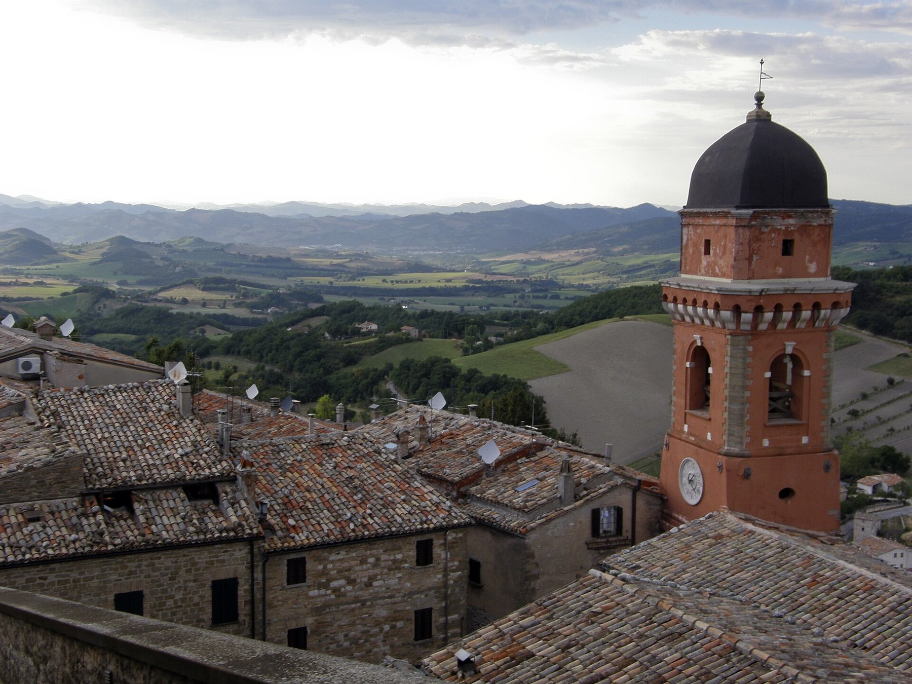 Panorama di Frontone
