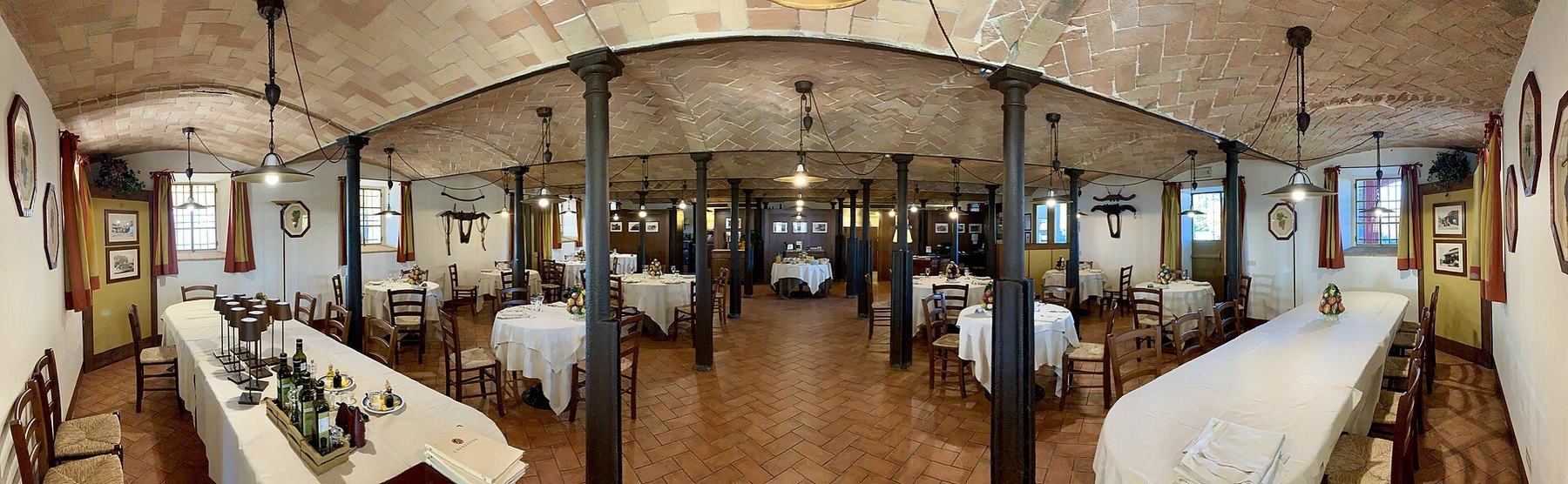 Ristorante Amabile e territorio di Frontone